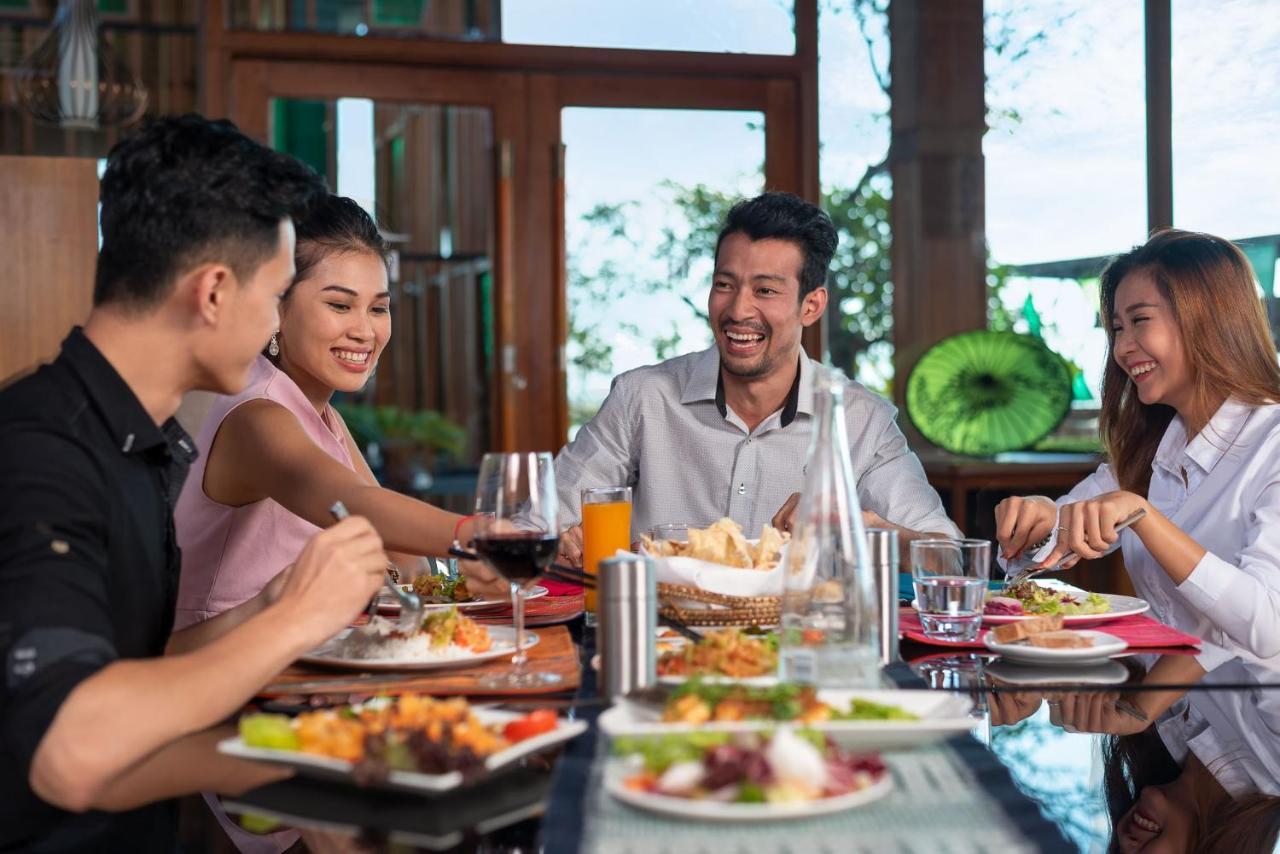 Novotel Inle Lake Myat Min Buitenkant foto
