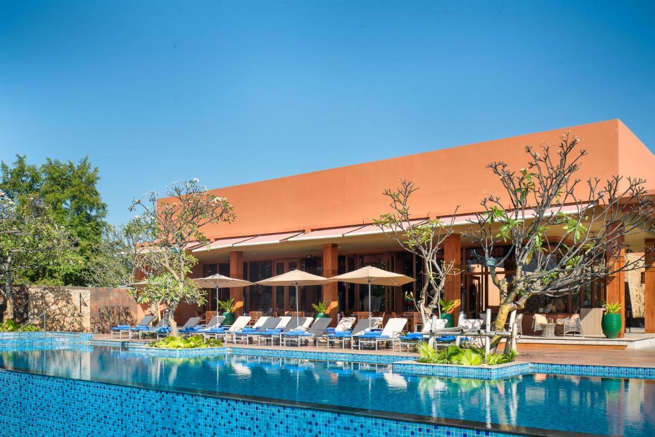 Novotel Inle Lake Myat Min Buitenkant foto